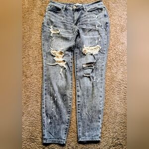 Judy Blue Light Blue Distressed Boyfriend Jeans